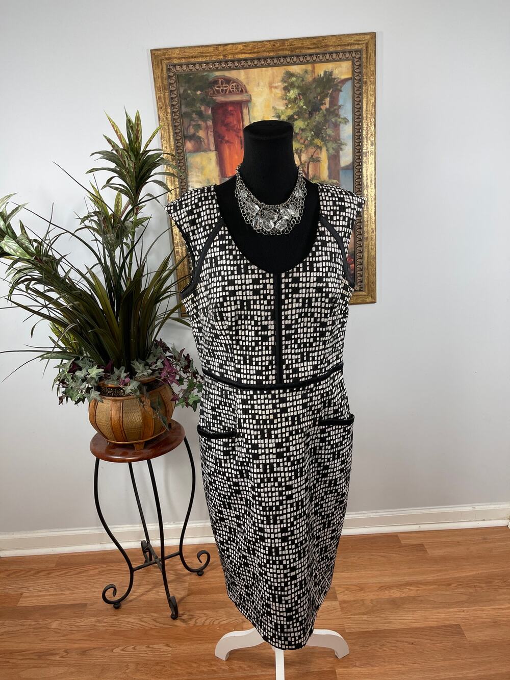 Adrianna Papell Shift Dress Women 14 Black White Geometric Cap Sleeve Minimalist